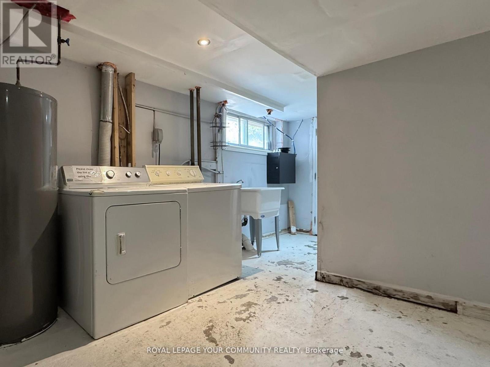 Photo 30 of Main 17 Dobbin Road, Toronto ON