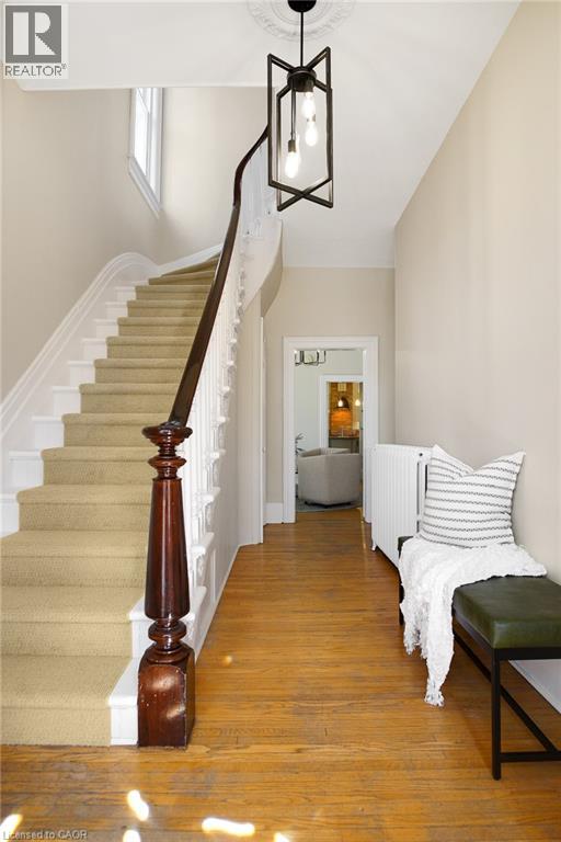 Photo 5 of 78 William Street W, Waterloo ON