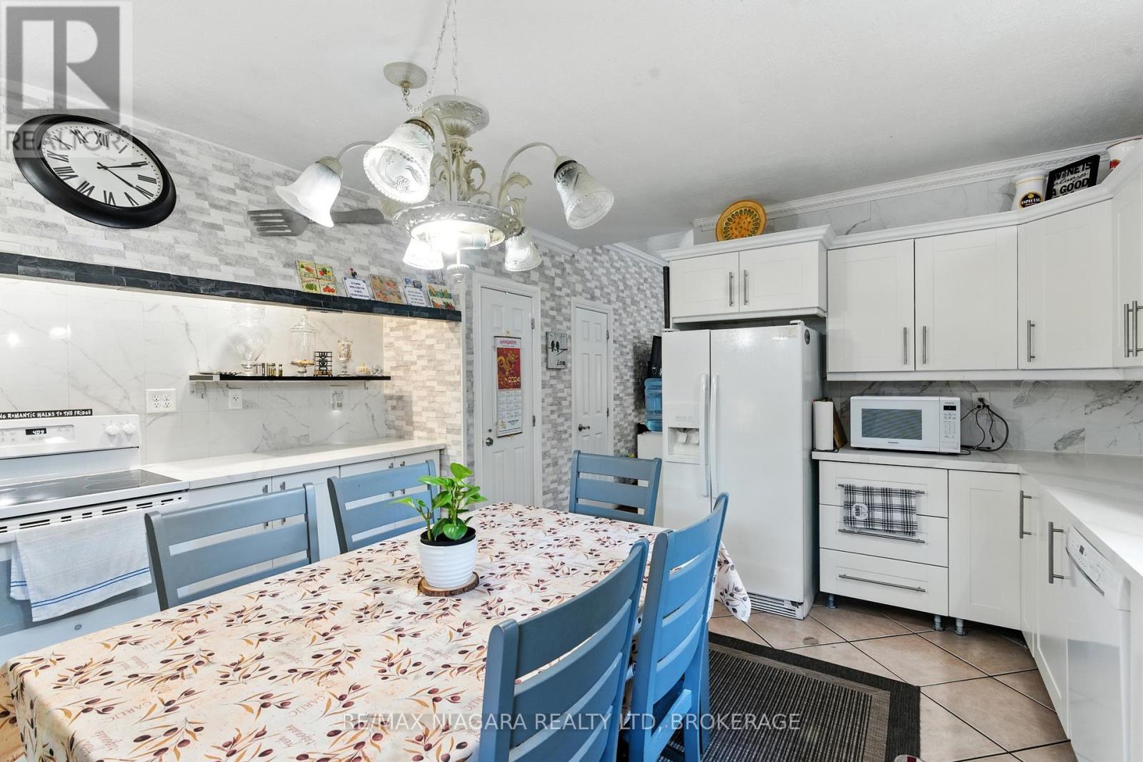 Photo 14 of 107 Beechwood Avenue, Hamilton ON
