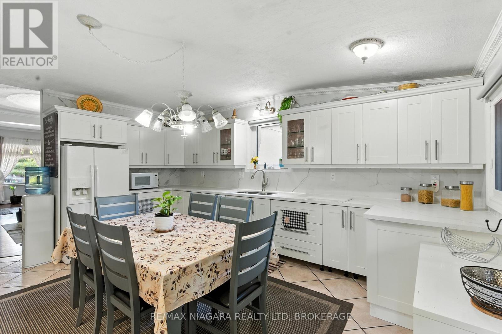 Photo 16 of 107 Beechwood Avenue, Hamilton ON