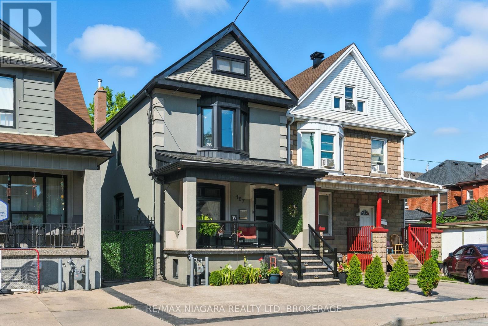 Photo 2 of 107 Beechwood Avenue, Hamilton ON