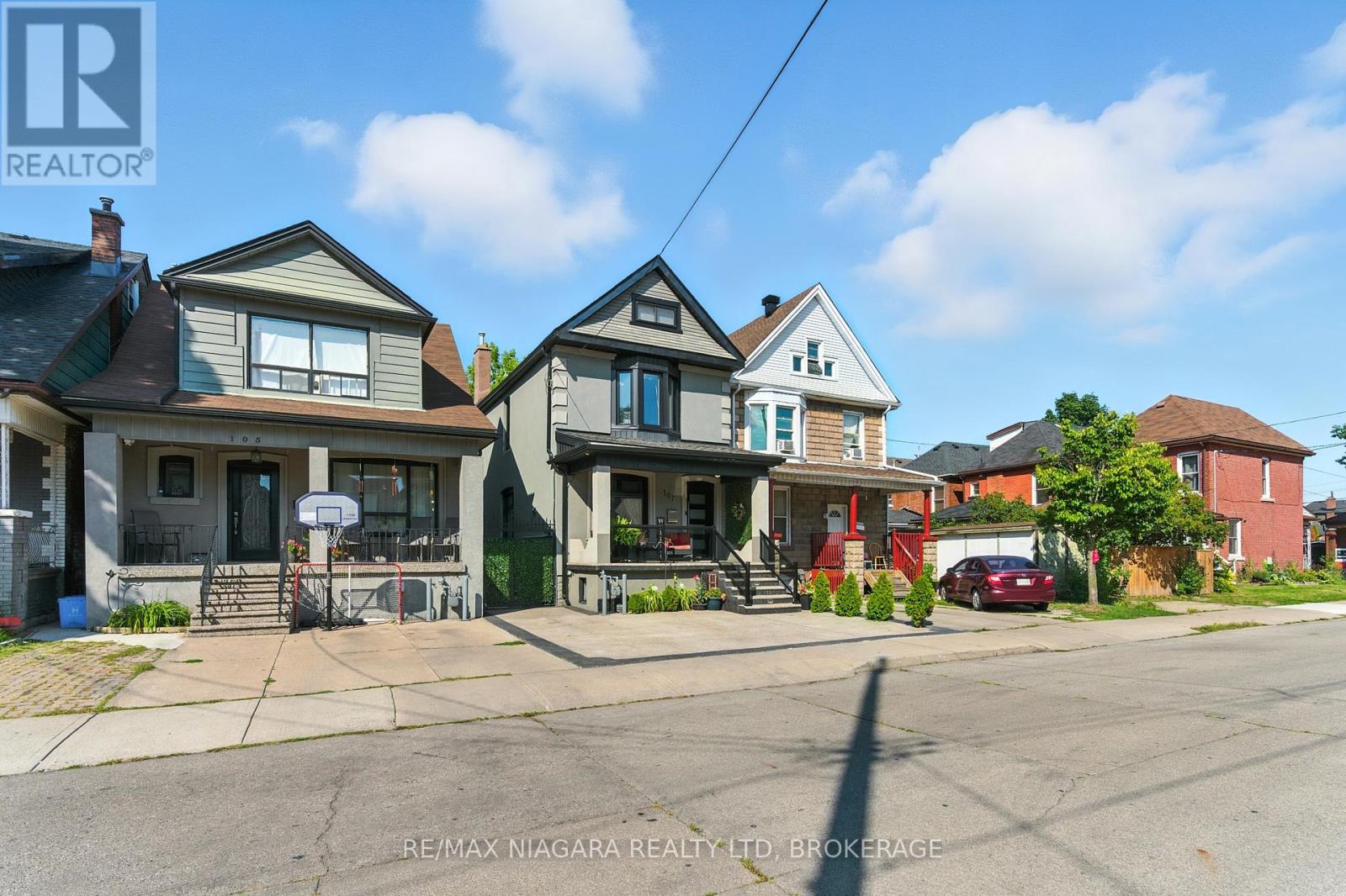 Photo 3 of 107 Beechwood Avenue, Hamilton ON