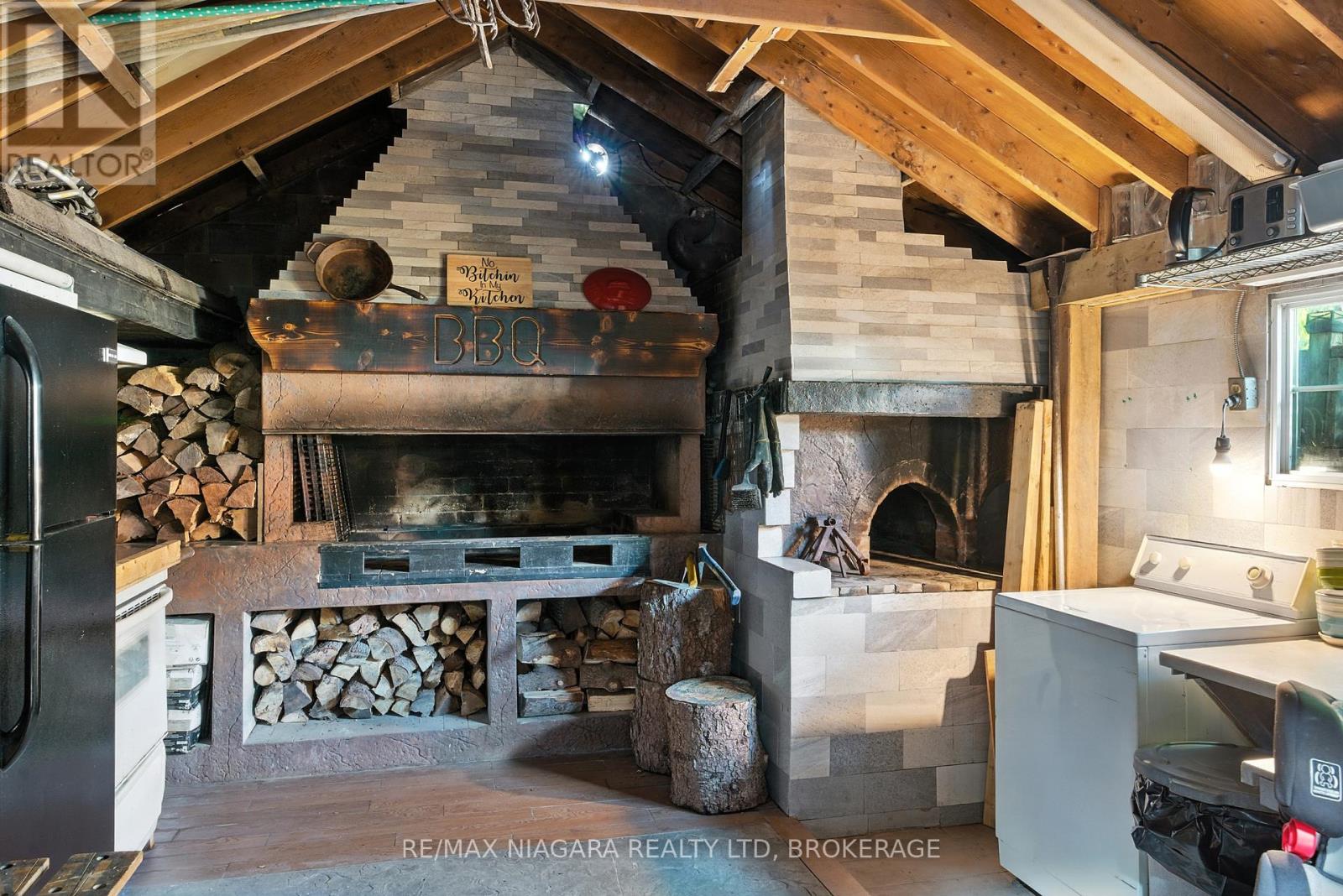 Photo 39 of 107 Beechwood Avenue, Hamilton ON