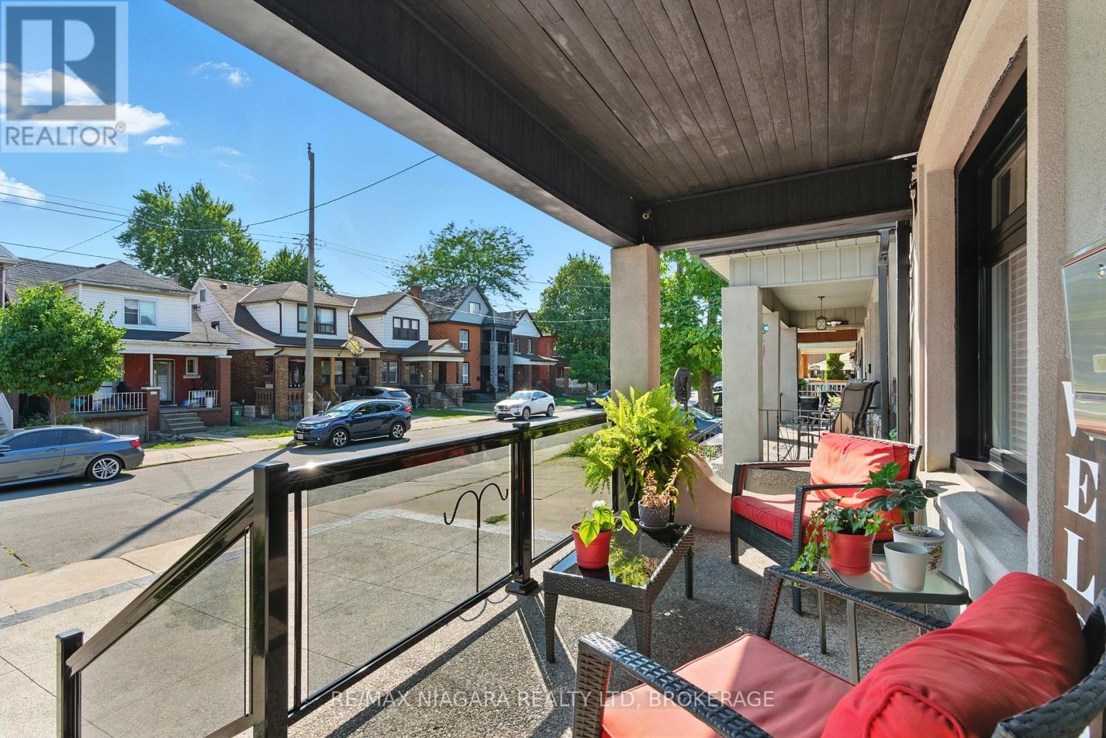 Photo 4 of 107 Beechwood Avenue, Hamilton ON