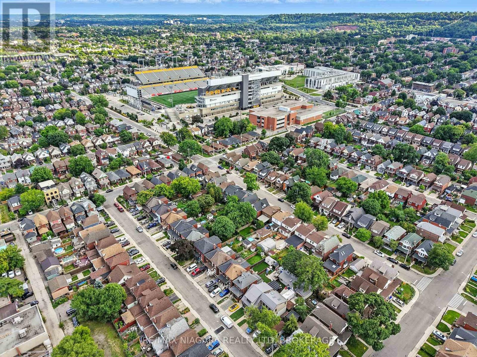 Photo 45 of 107 Beechwood Avenue, Hamilton ON