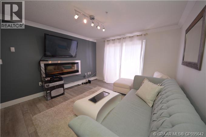 Photo 8 of 104 11240 104 Avenue, Grande Prairie AB