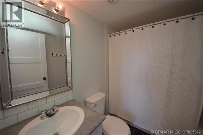 Photo 17 of 104 11240 104 Avenue, Grande Prairie AB