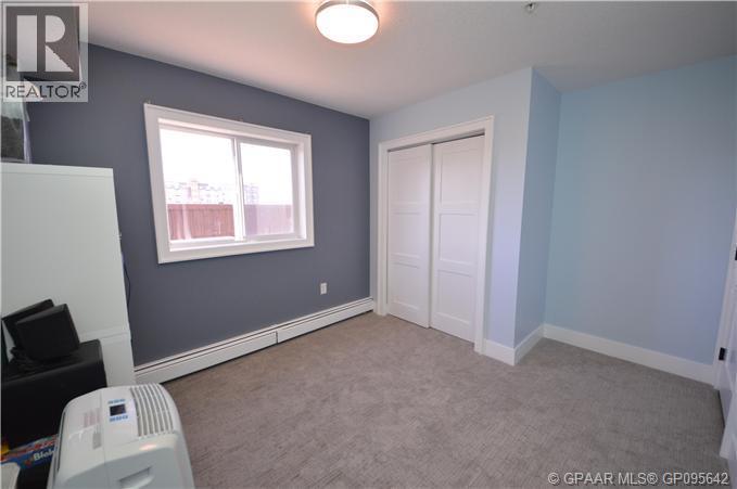 Photo 12 of 104 11240 104 Avenue, Grande Prairie AB
