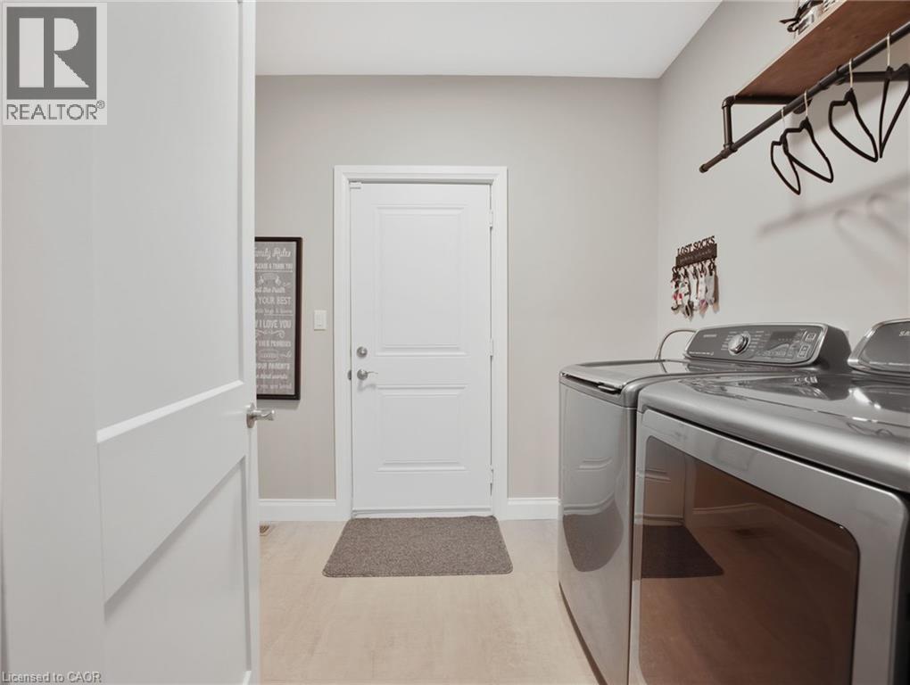 Photo 16 of 14 Ross Avenue N, Simcoe ON