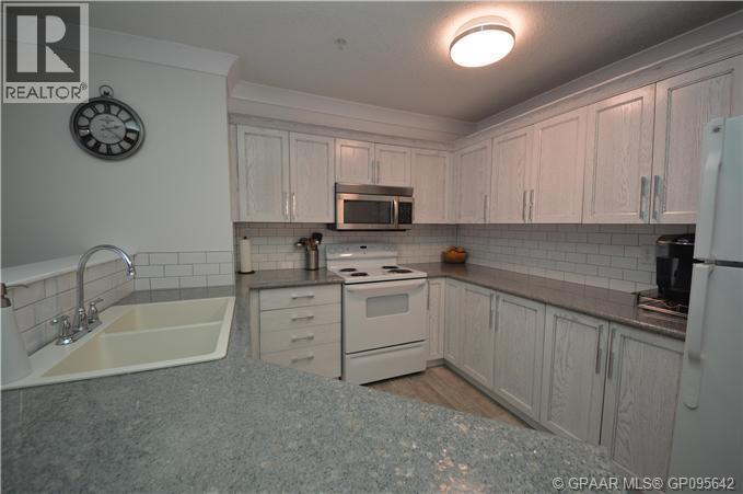 Photo 3 of 104 11240 104 Avenue, Grande Prairie AB