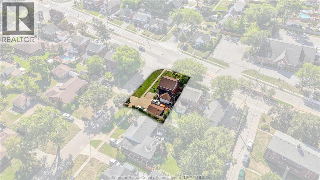 Photo 39 of 5188 Wyandotte, Windsor ON