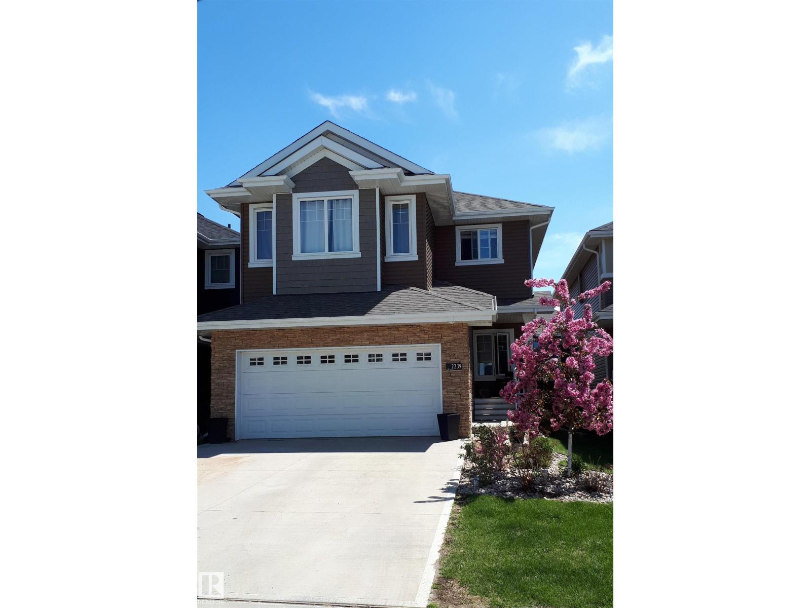 Photo 1 of 2239 Blue Jay Landing Nw Nw, Edmonton AB
