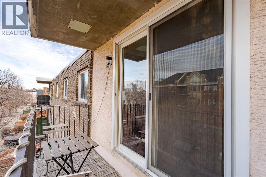 Single Family House for Sale in    Avenue SW Lower Mount Royal Calgary 