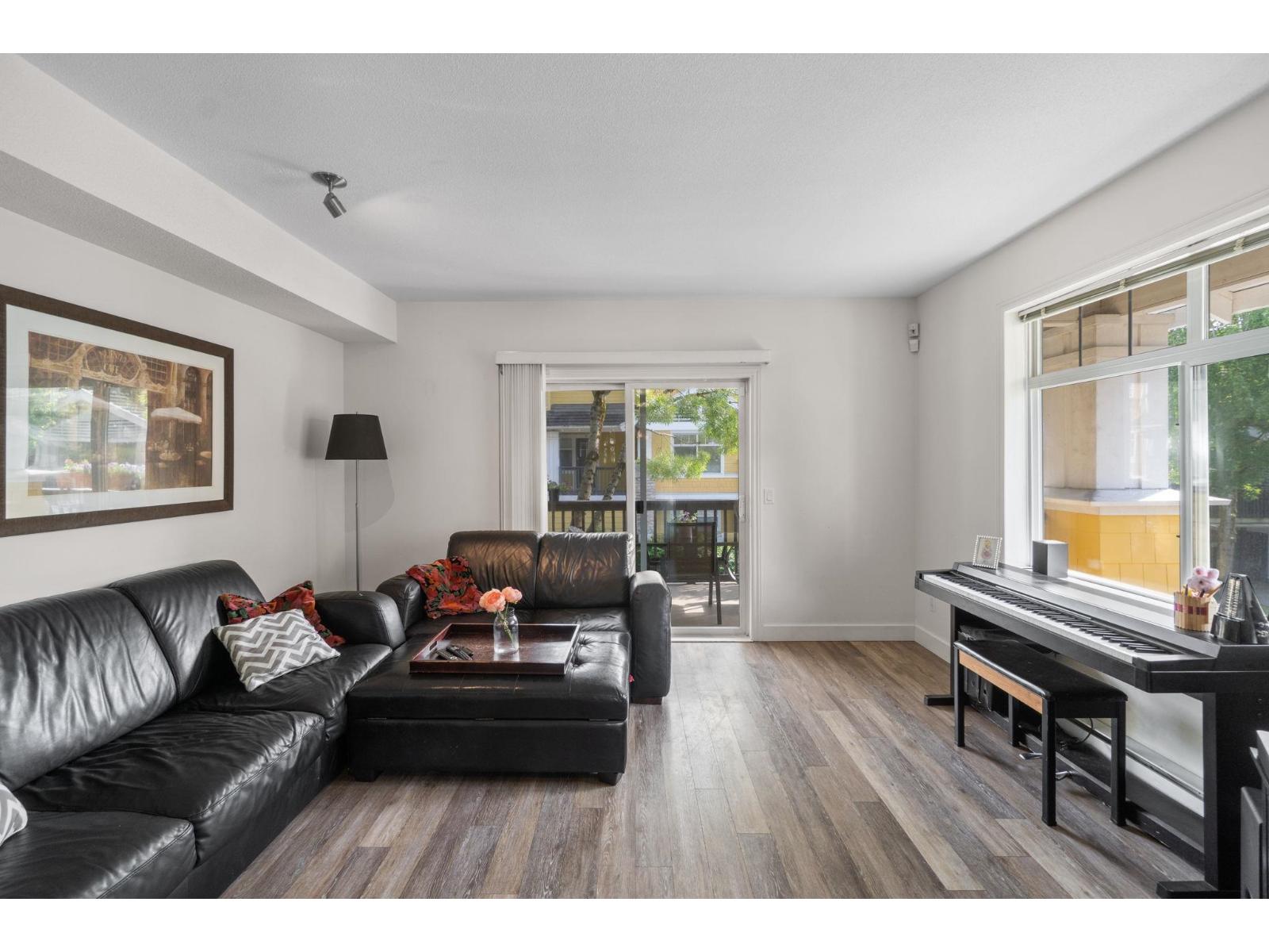 Photo 6 of 25 15233 34 Avenue, Surrey BC