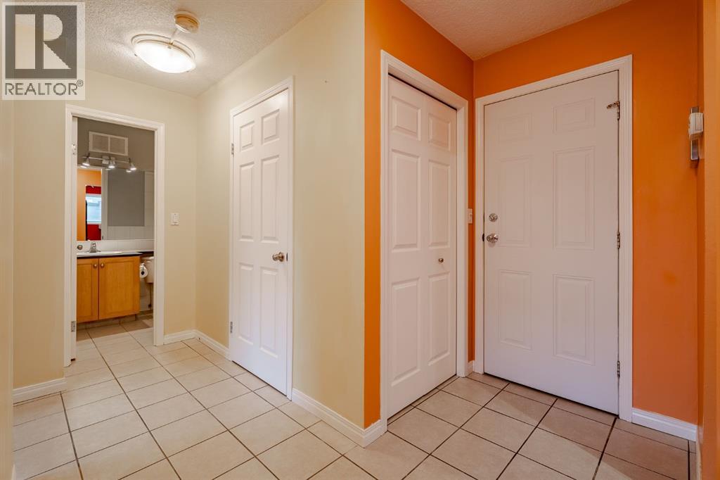 Single Family House for Sale in    Avenue SW Lower Mount Royal Calgary 