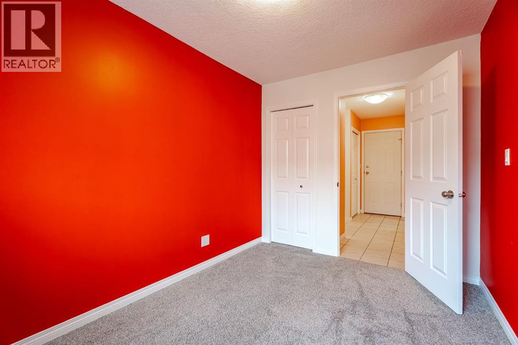 Single Family House for Sale in    Avenue SW Lower Mount Royal Calgary 