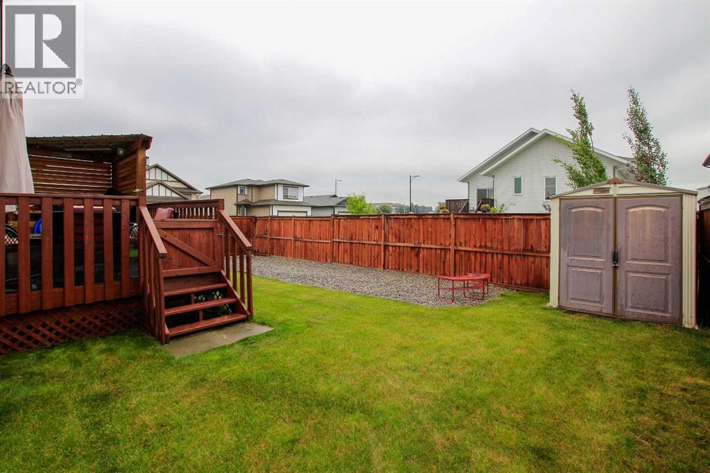 Photo 45 of 2 Cross Street, Lacombe AB