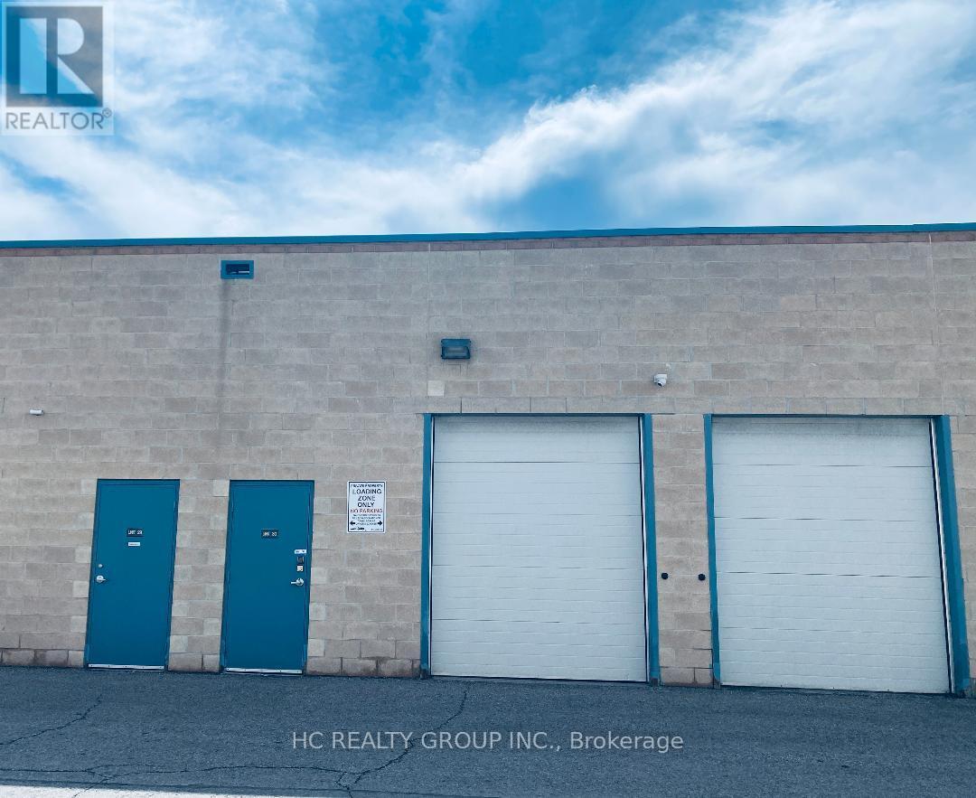 Photo 3 of 30 11 Fairburn Drive, Markham ON
