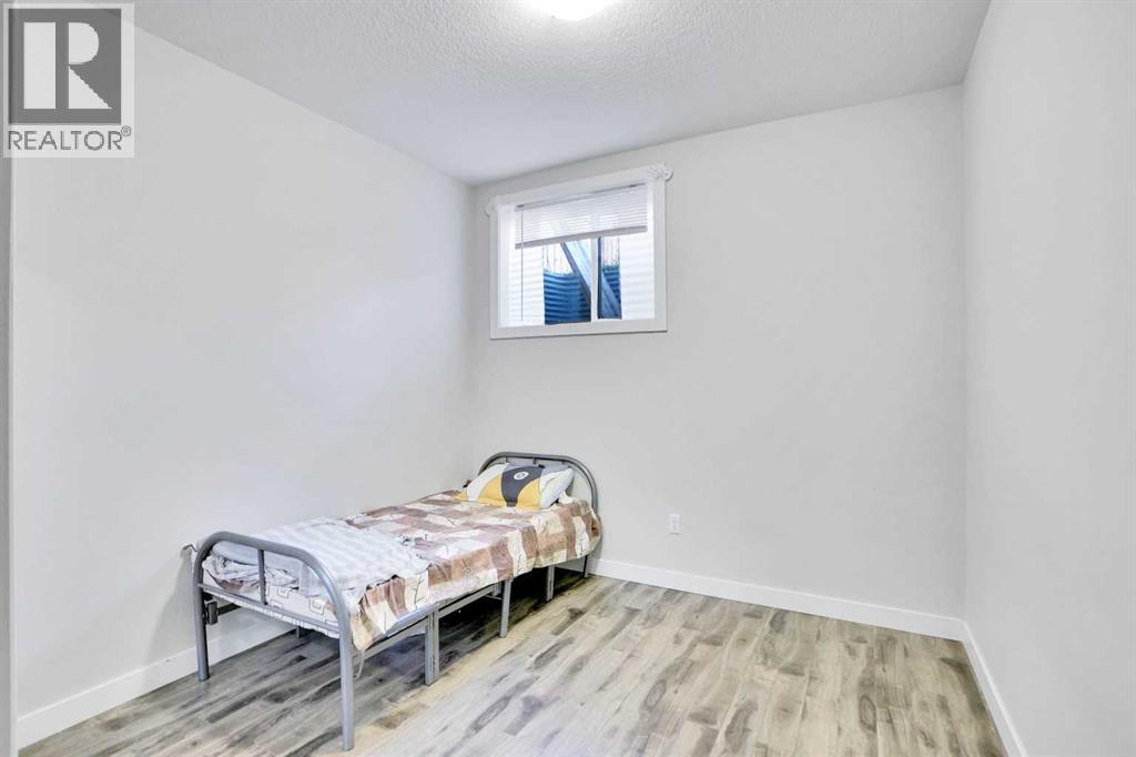 Single Family House for Sale in  Savanna Way NE Saddle Ridge Calgary 