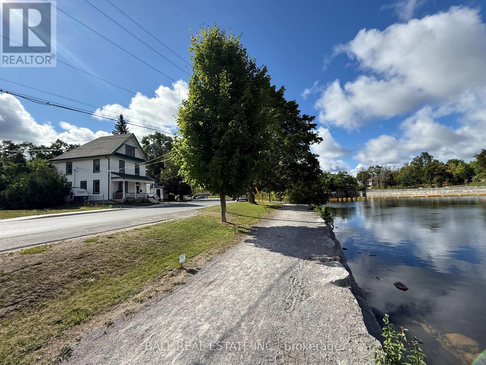 Photo 2 of 134 Water Street, Selwyn ON