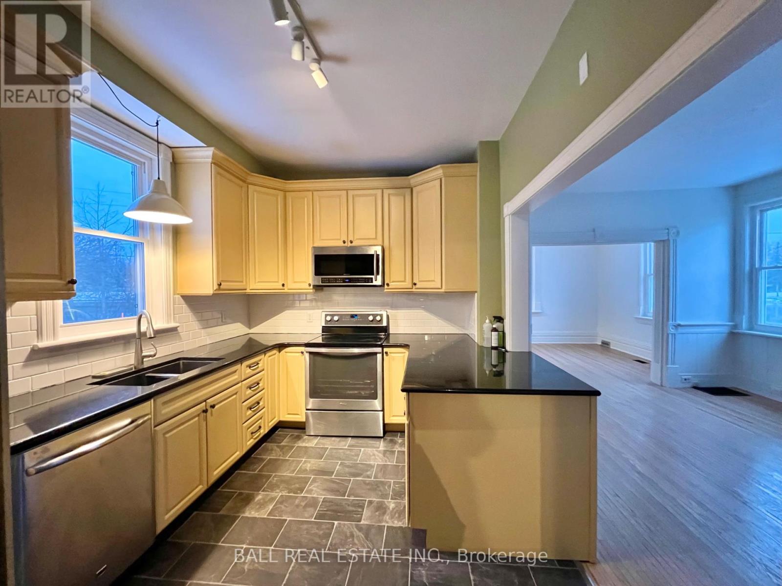 Photo 9 of 134 Water Street, Selwyn ON