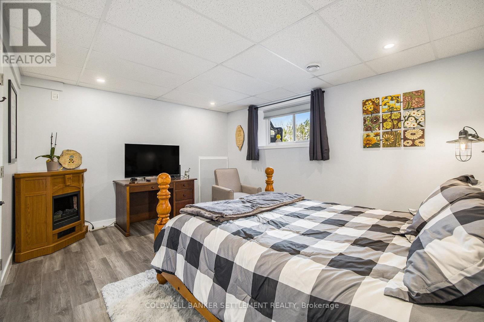 Photo 31 of 77 Diane Drive, Rideau Lakes ON