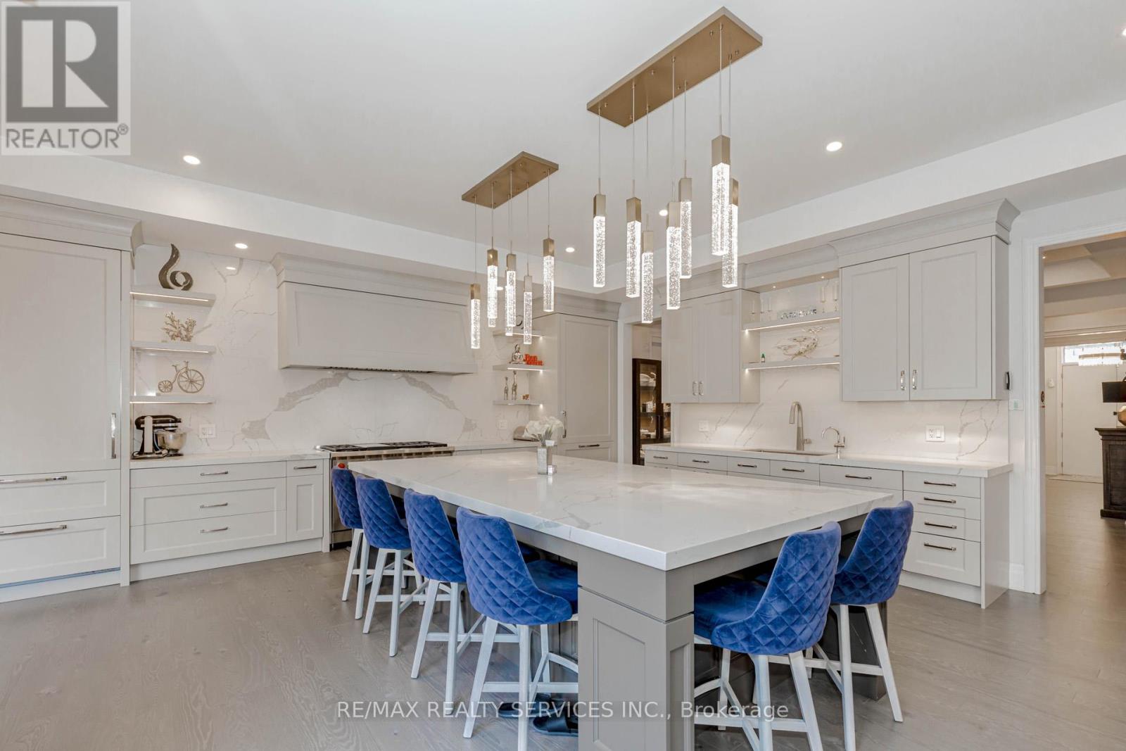 Photo 12 of 1217 Ironbridge Road, Oakville ON