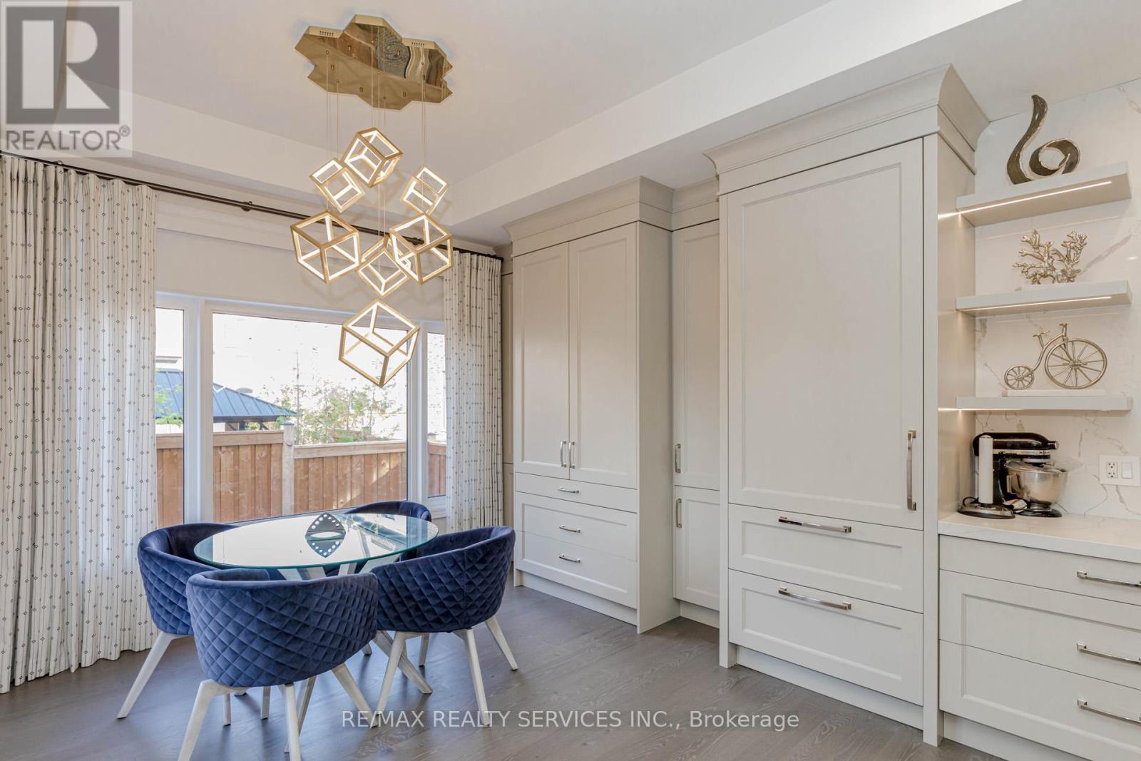 Photo 17 of 1217 Ironbridge Road, Oakville ON