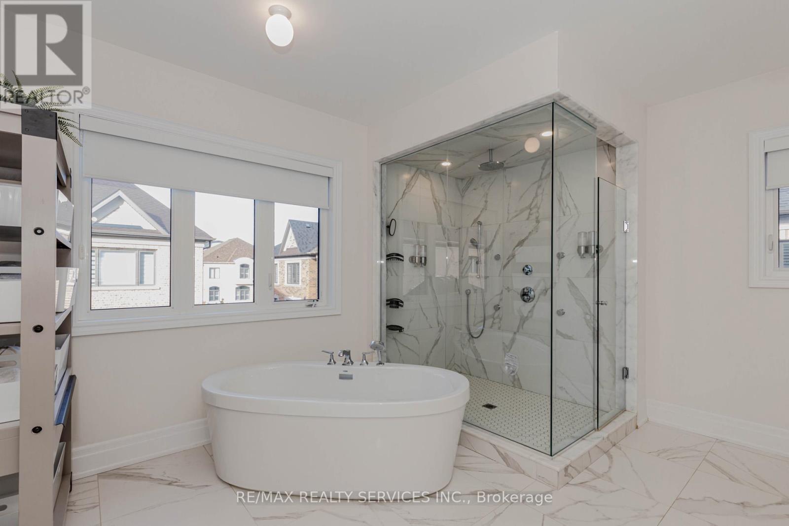 Photo 25 of 1217 Ironbridge Road, Oakville ON