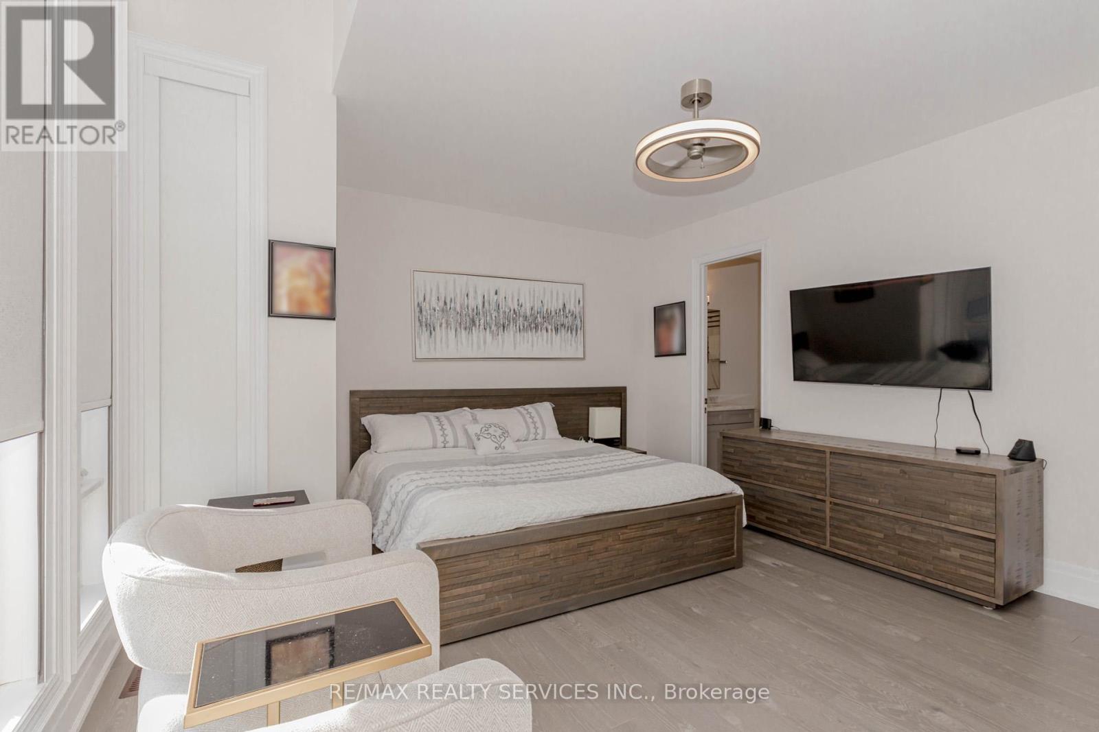 Photo 26 of 1217 Ironbridge Road, Oakville ON