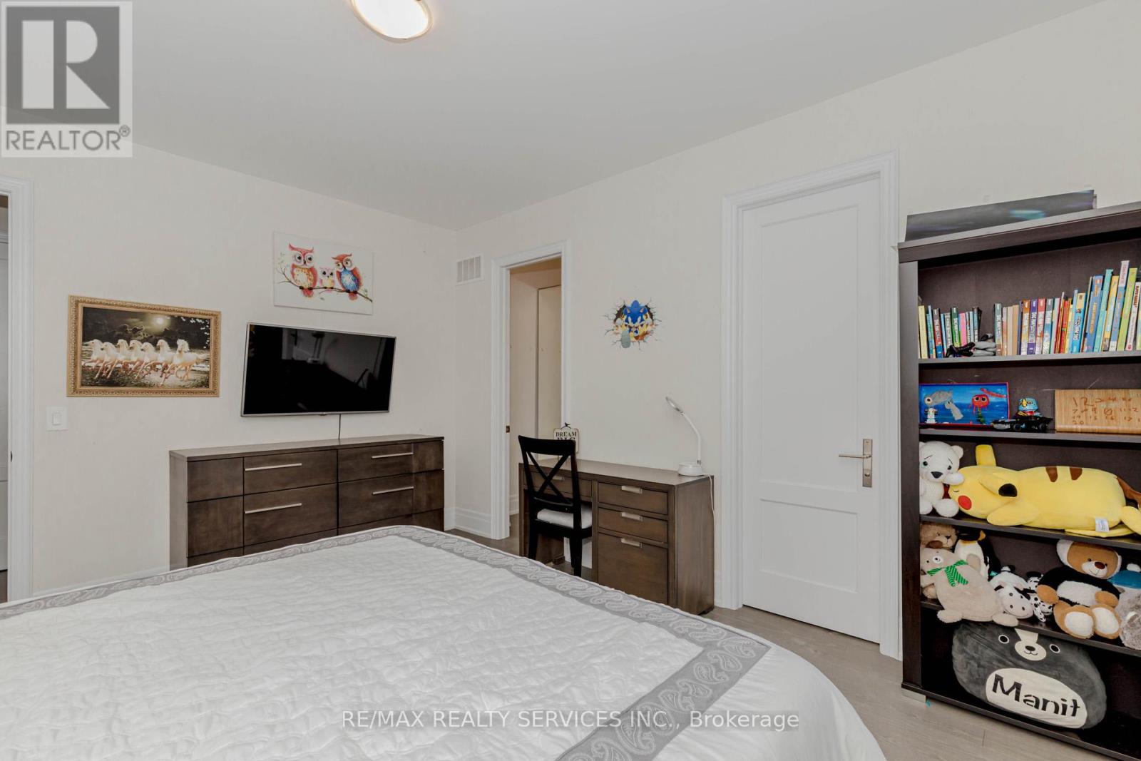 Photo 30 of 1217 Ironbridge Road, Oakville ON