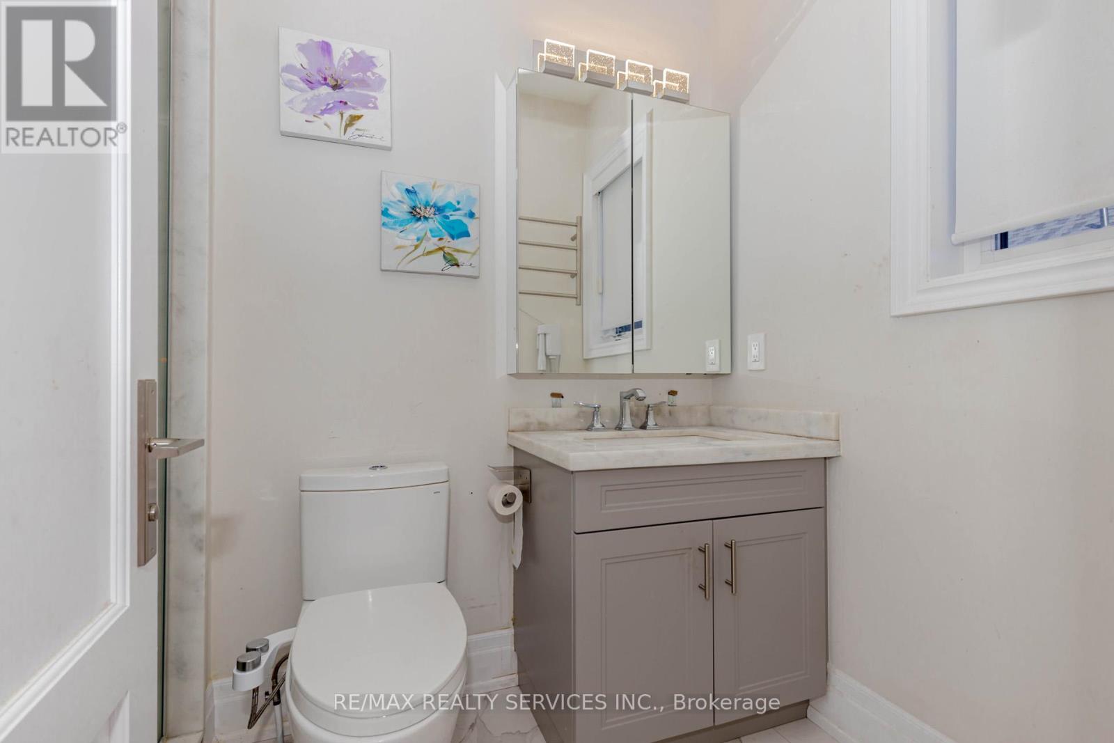 Photo 33 of 1217 Ironbridge Road, Oakville ON