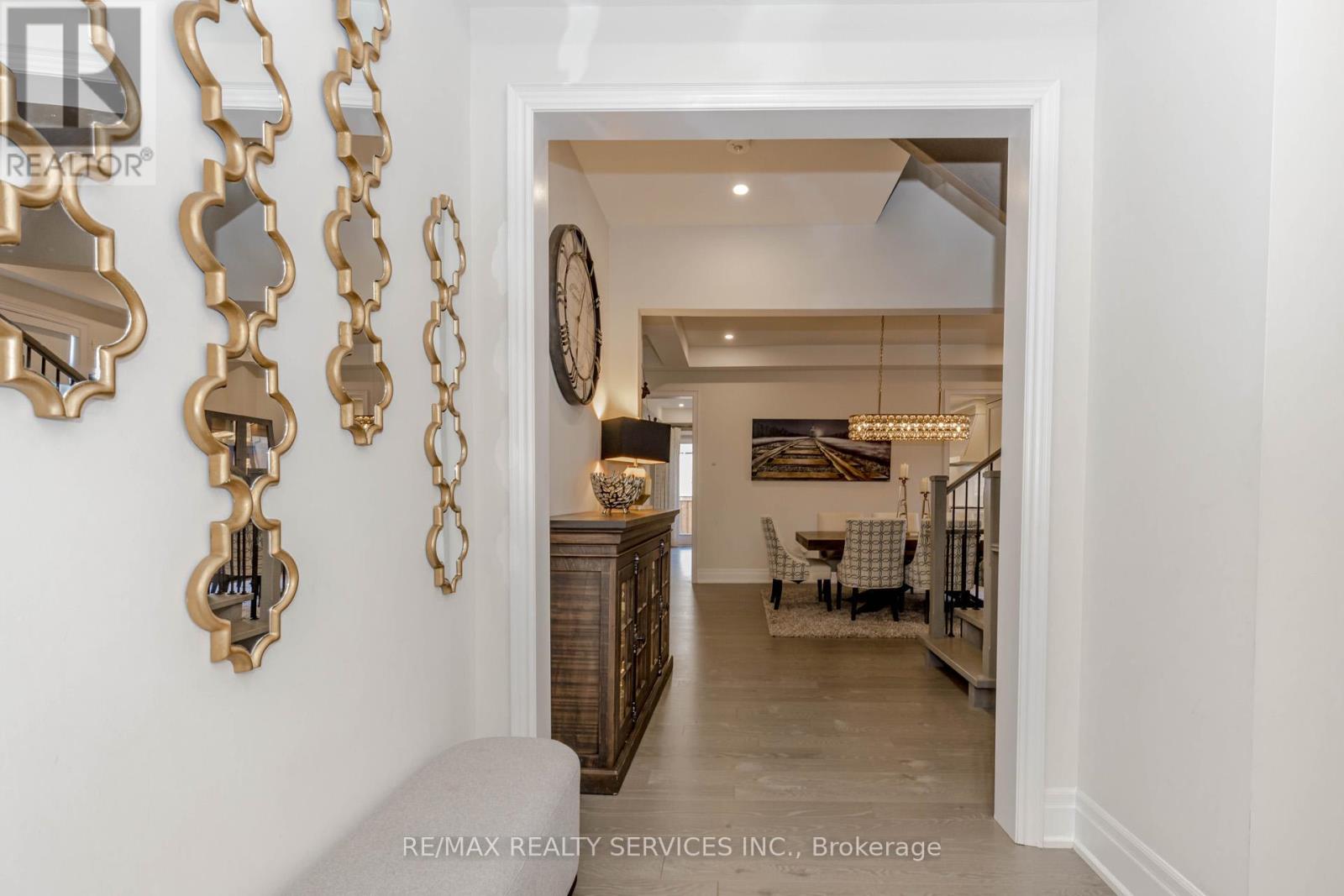 Photo 5 of 1217 Ironbridge Road, Oakville ON