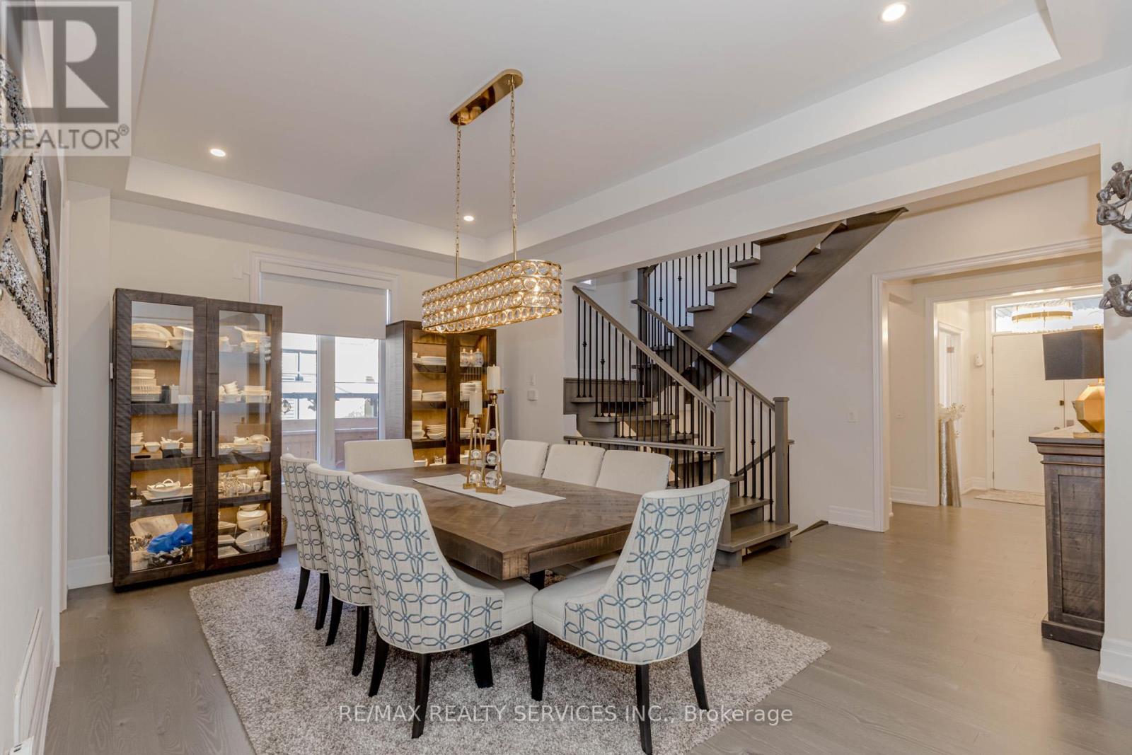 Photo 8 of 1217 Ironbridge Road, Oakville ON