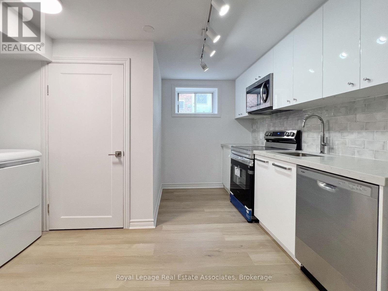 Photo 3 of Bsmt 20 Silvercrest Avenue, Toronto ON