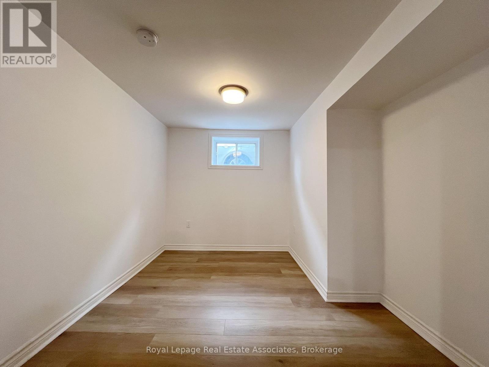 Photo 5 of Bsmt 20 Silvercrest Avenue, Toronto ON