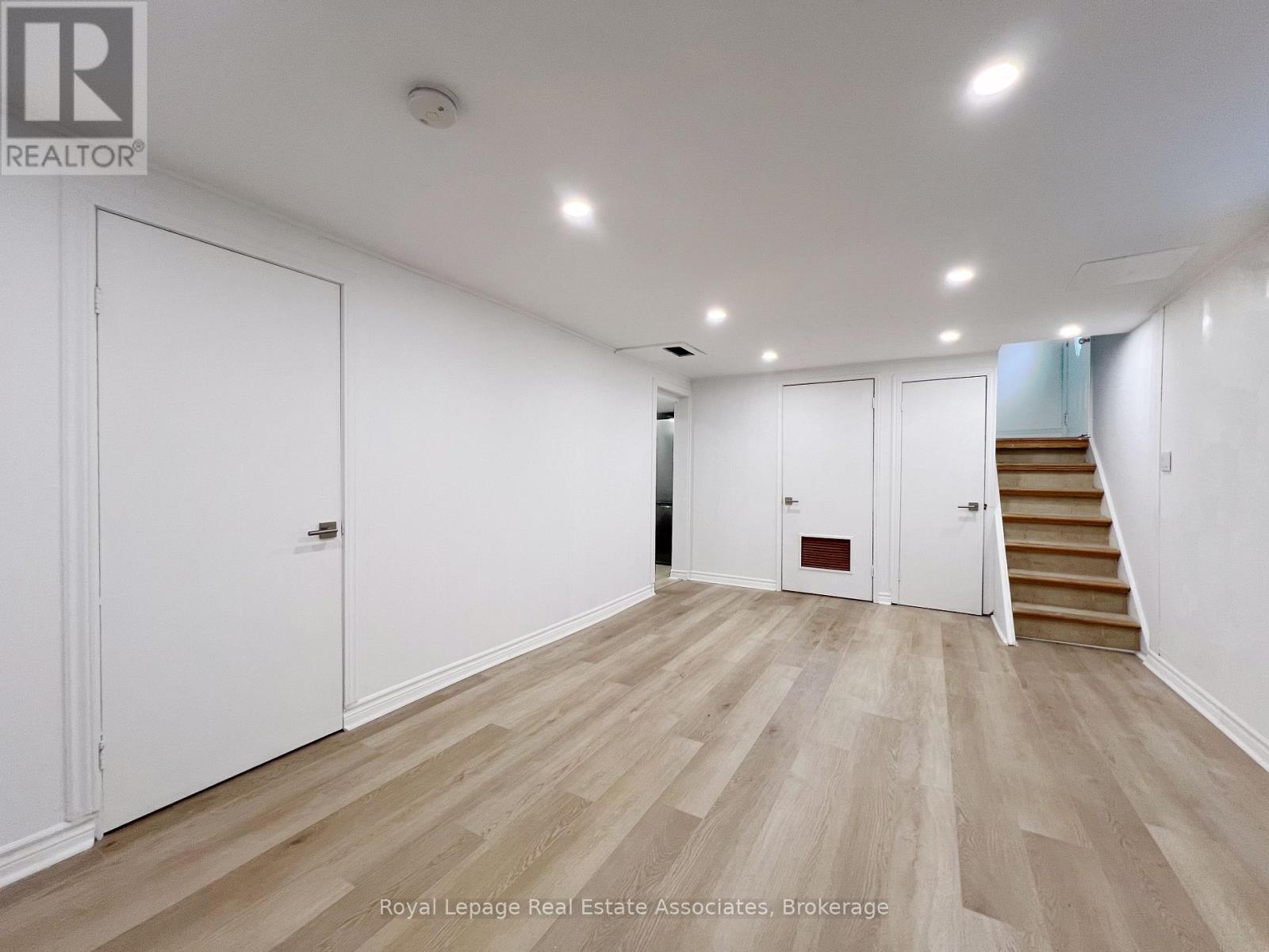 Photo 9 of Bsmt 20 Silvercrest Avenue, Toronto ON