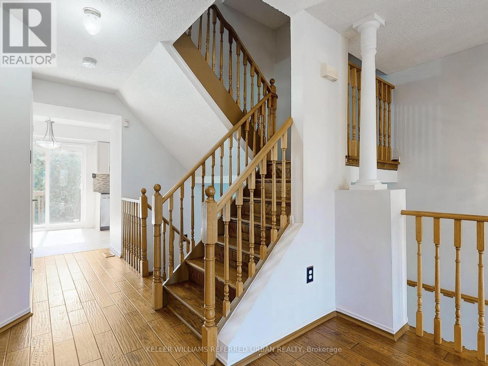 Photo 16 of 32 1050 Bristol Road, Mississauga ON