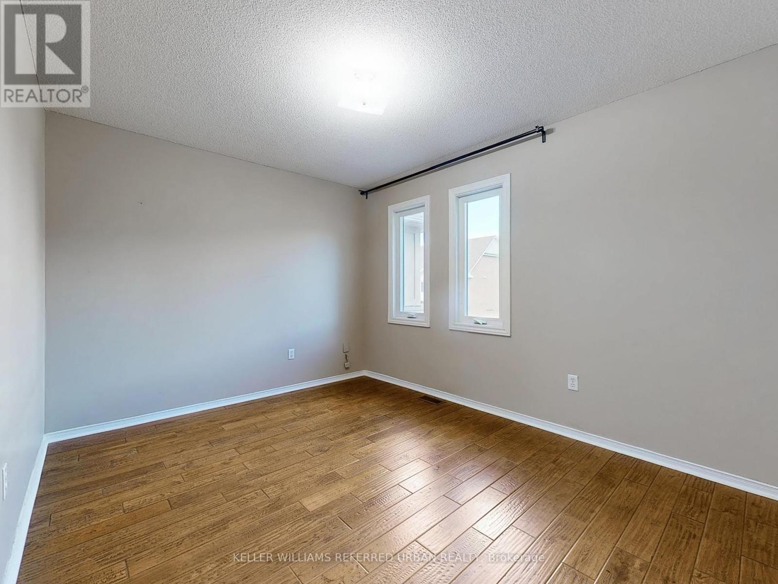 Photo 22 of 32 1050 Bristol Road, Mississauga ON