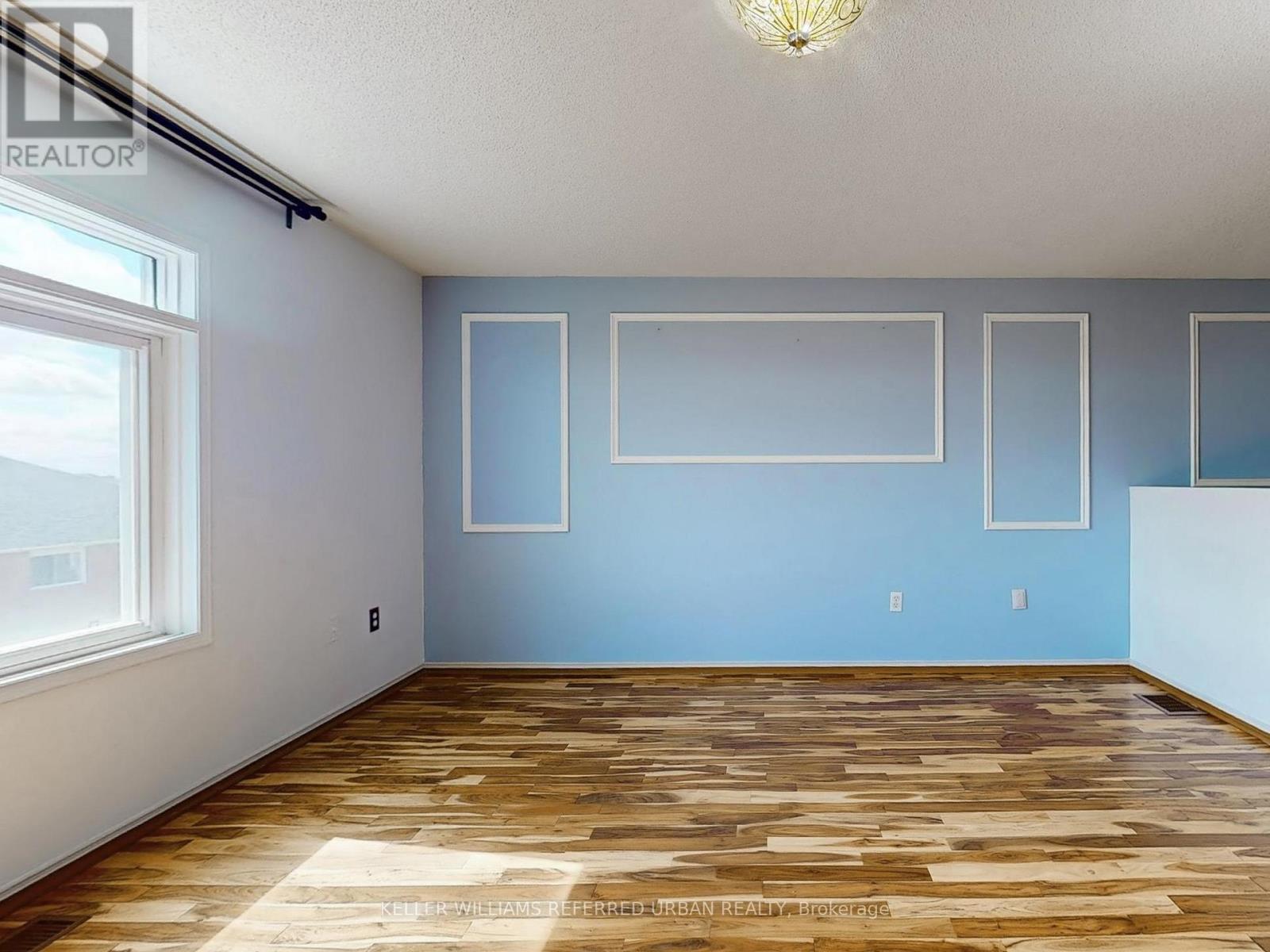 Photo 33 of 32 1050 Bristol Road, Mississauga ON