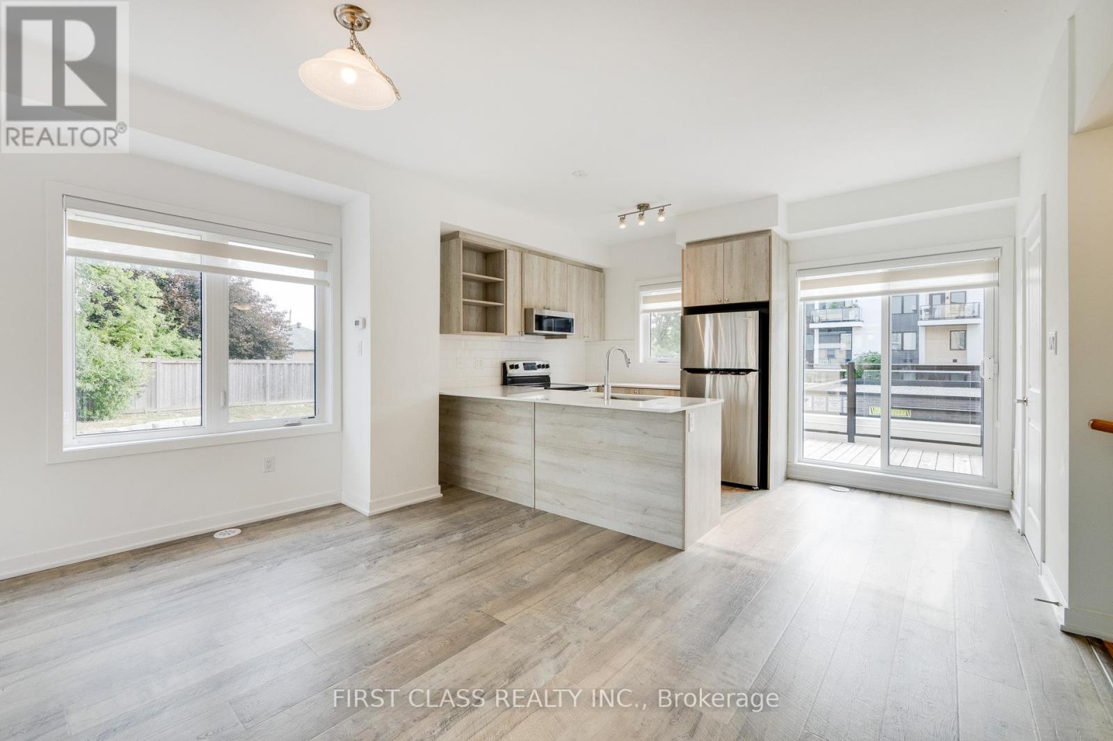 Photo 10 of 5 100 Stanley Green Boulevard, Toronto ON