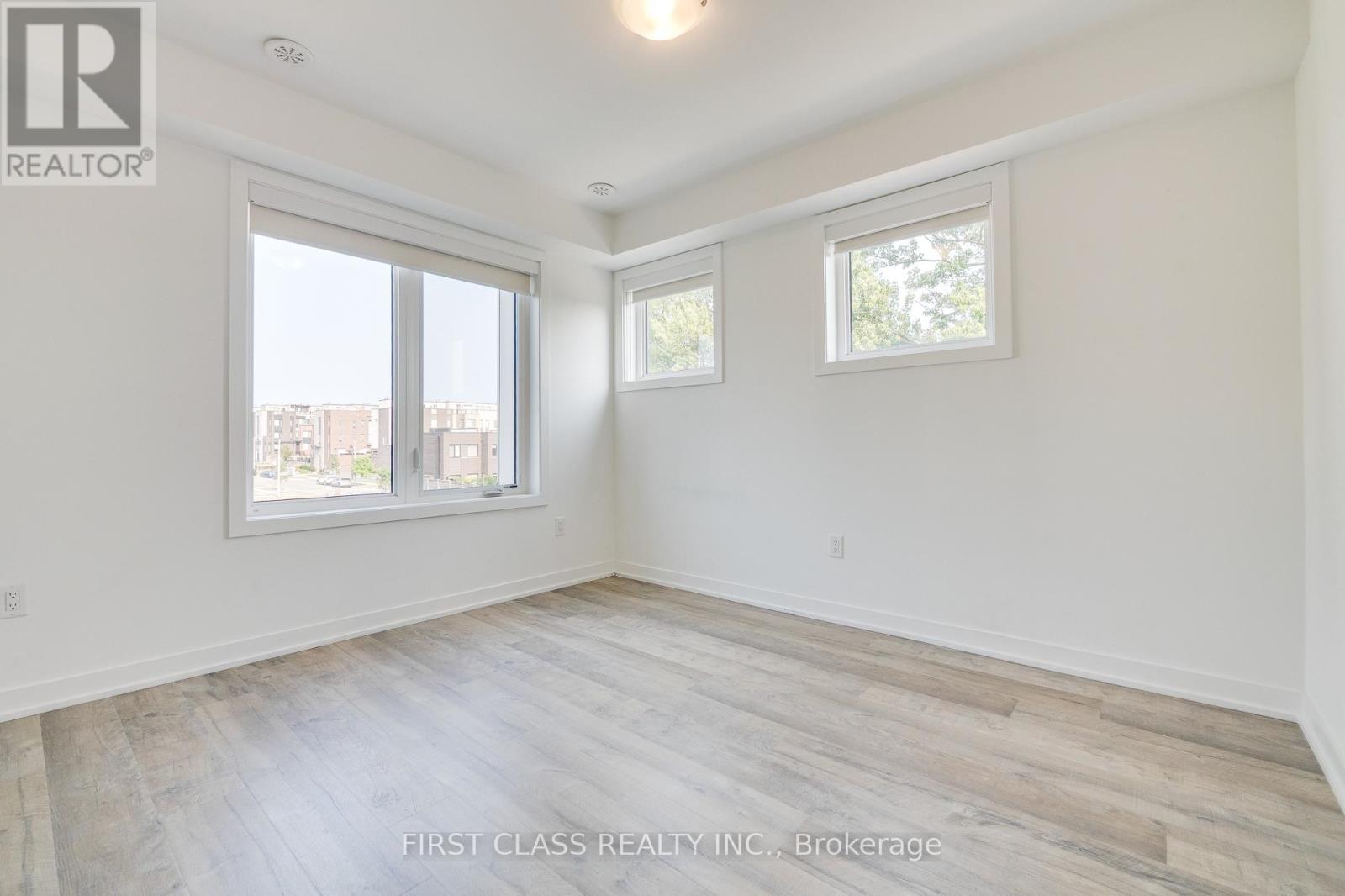 Photo 26 of 5 100 Stanley Green Boulevard, Toronto ON