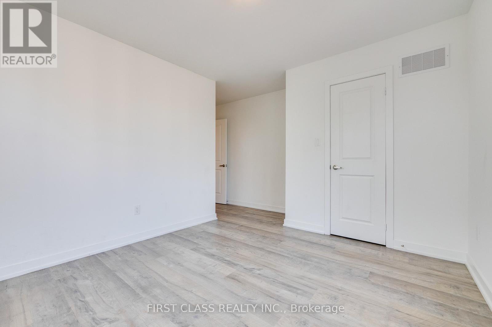 Photo 40 of 5 100 Stanley Green Boulevard, Toronto ON