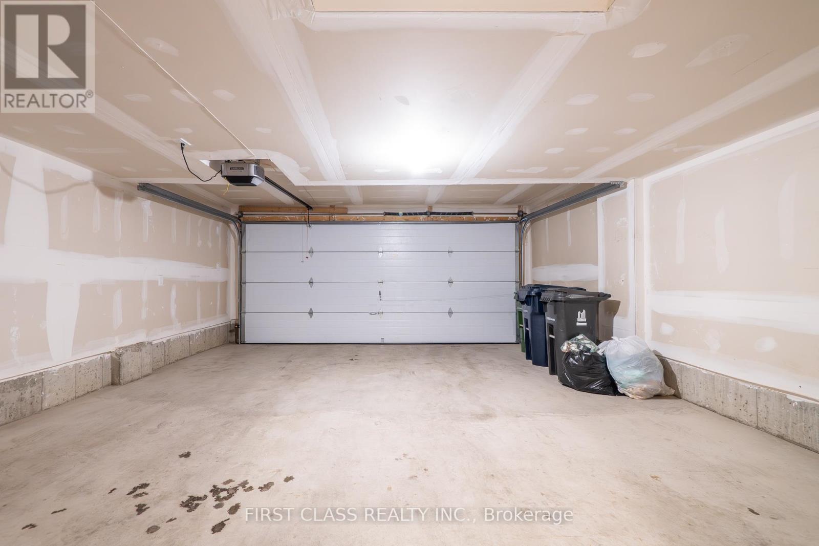 Photo 47 of 5 100 Stanley Green Boulevard, Toronto ON