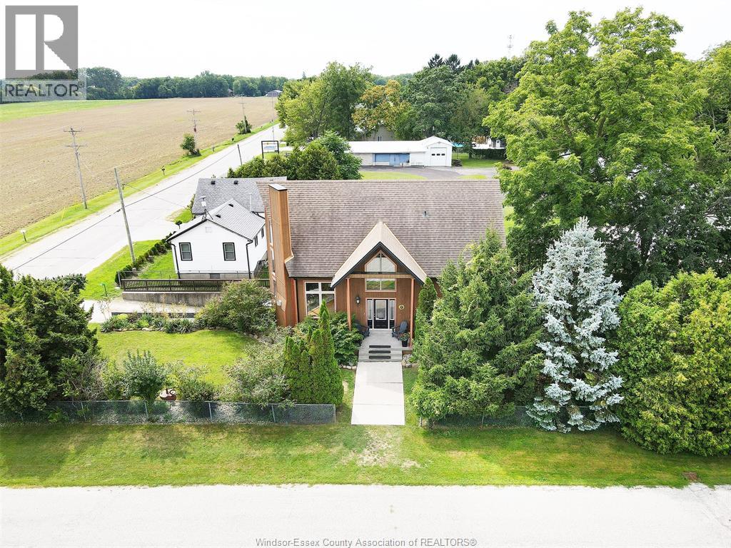 Photo 37 of 535 Erie South, Essex ON