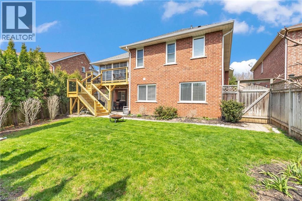Photo 14 of 67 Concord Street, Fonthill ON
