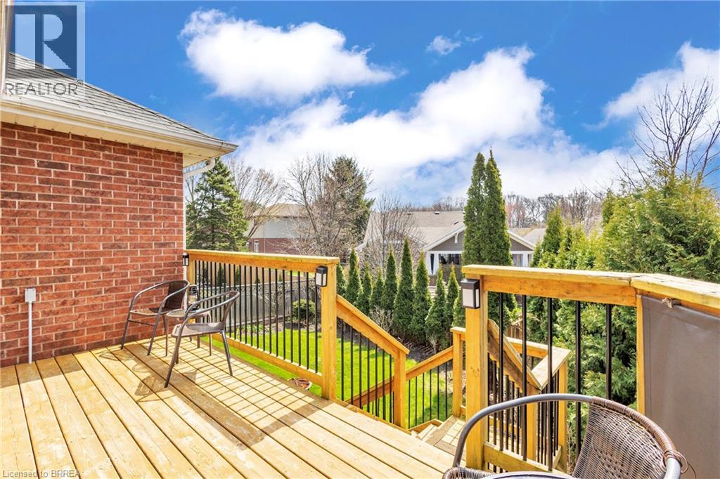 Photo 17 of 67 Concord Street, Fonthill ON