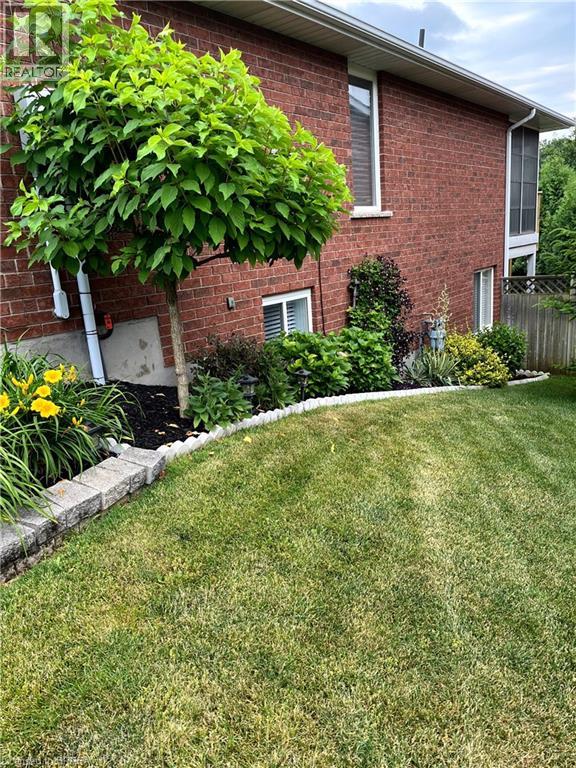 Photo 12 of 67 Concord Street, Fonthill ON