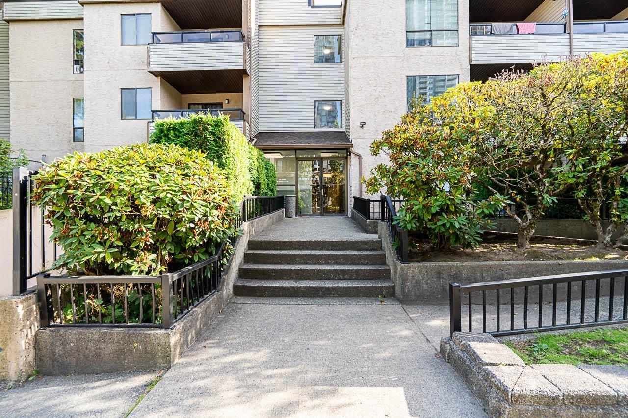Photo 1 of 306 13344 102 A Avenue, Surrey BC