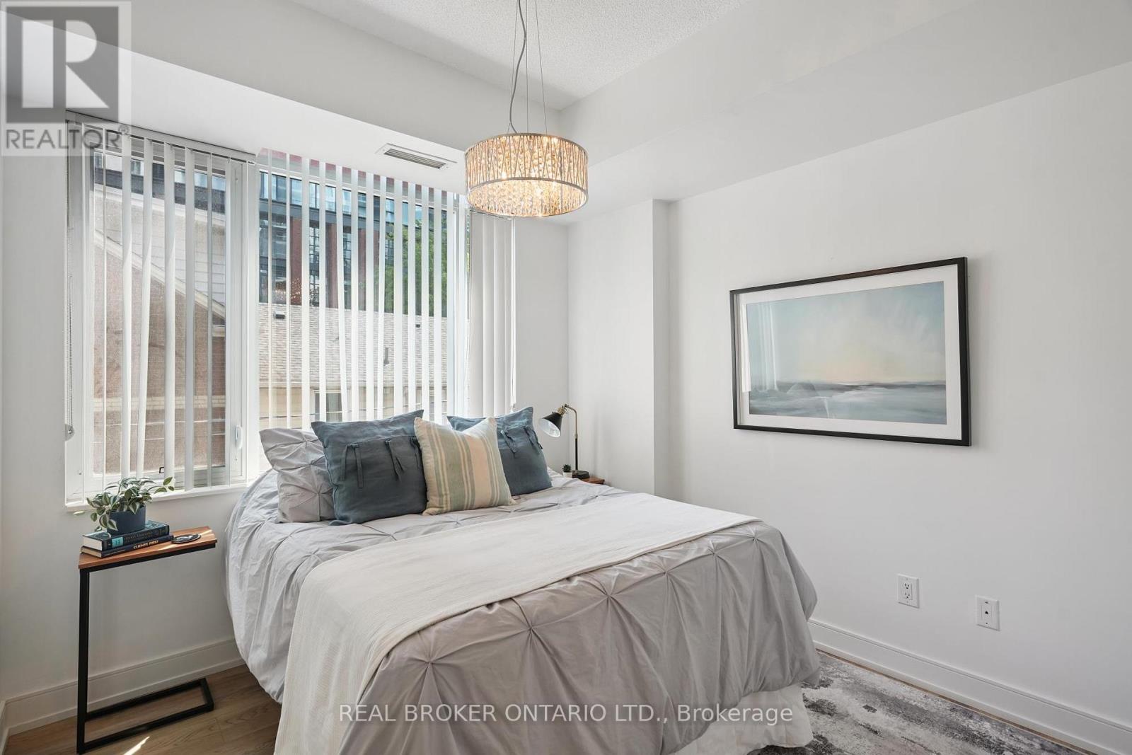 Photo 13 of 215 525 Adelaide Street W, Toronto ON
